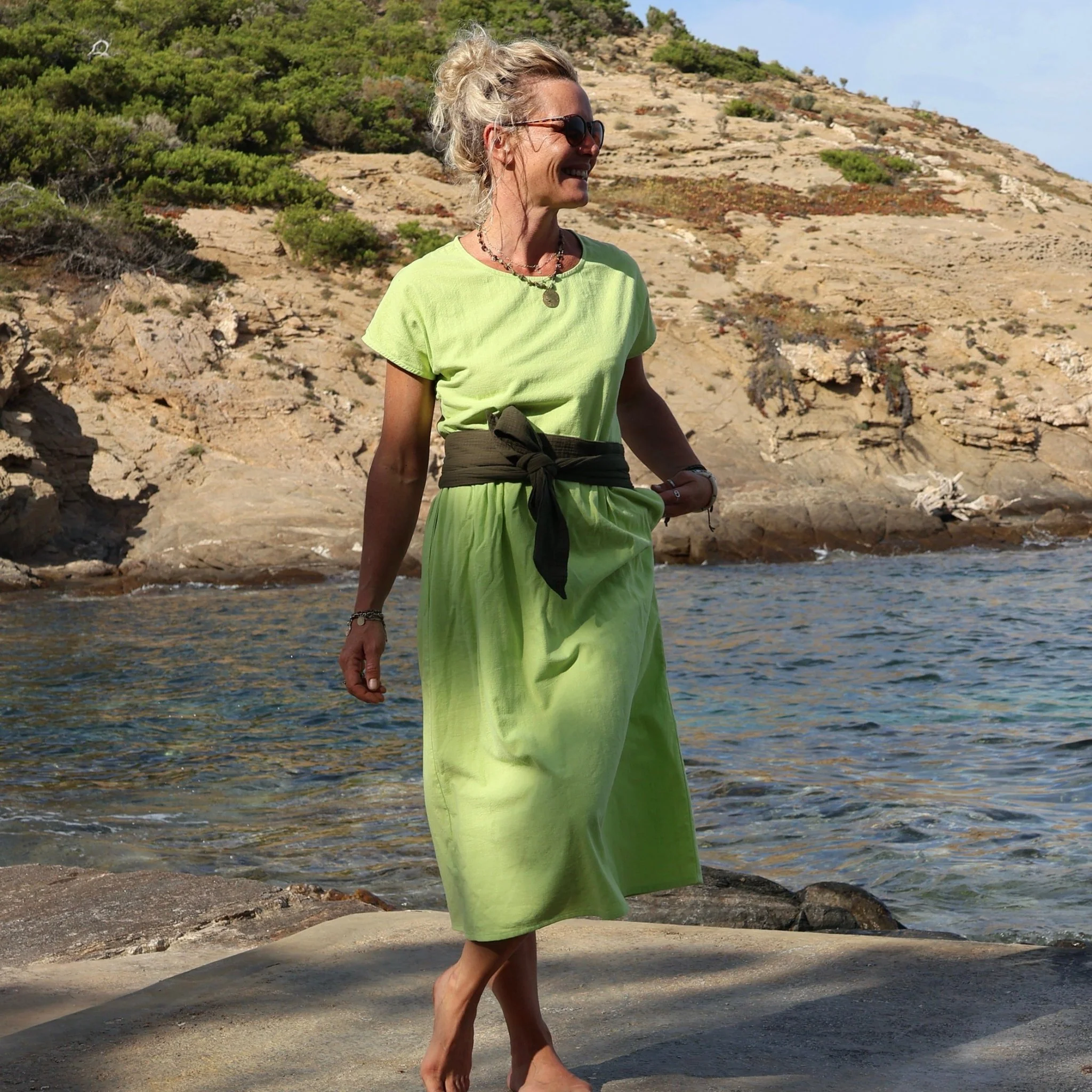 Robe Elsie coton lavé vert anis - Image 3