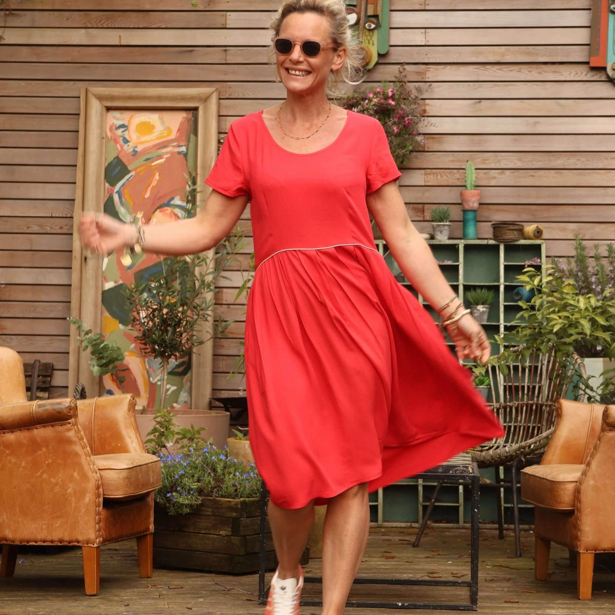 Robe Emmy en viscose rouge - Image 4