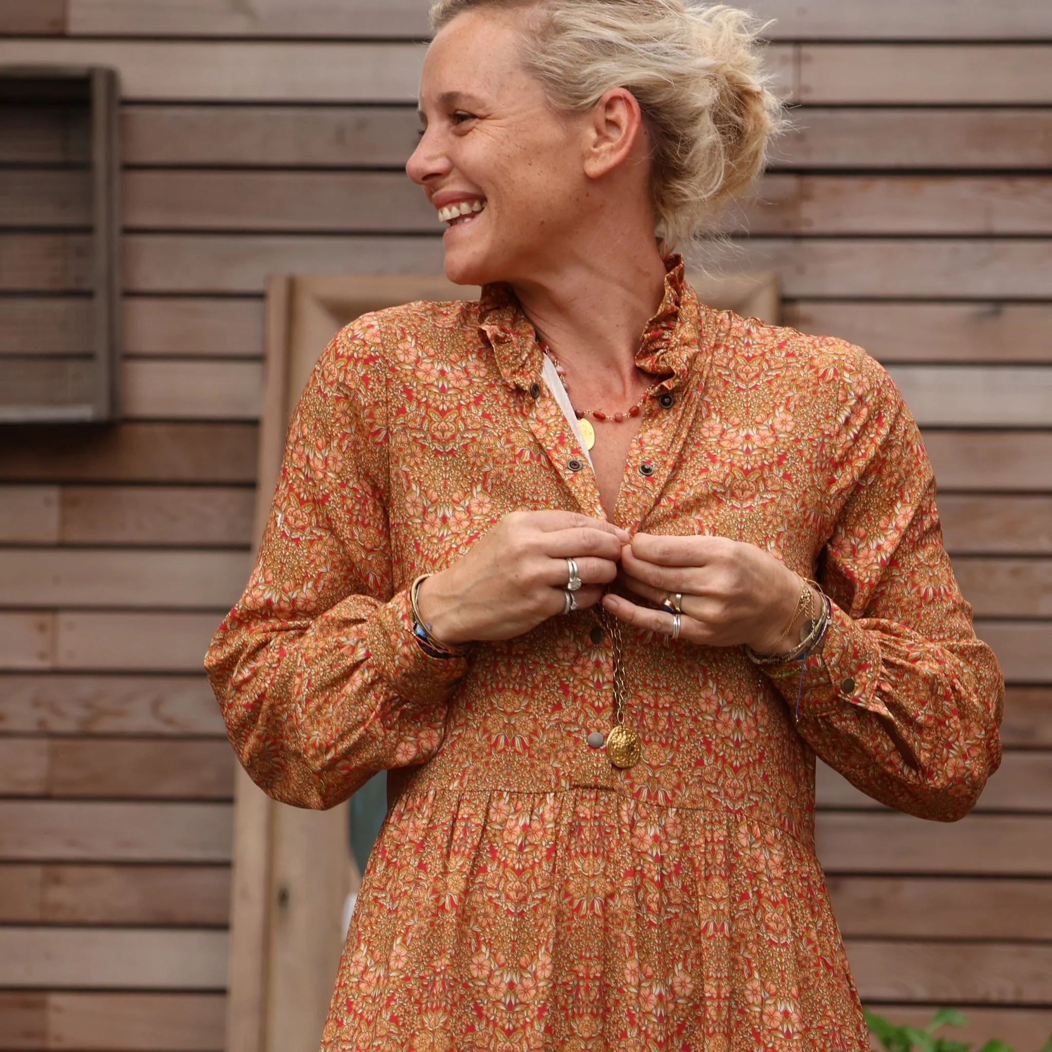 Robe Pomme -  Viscose fleurs de Sintra - Image 3