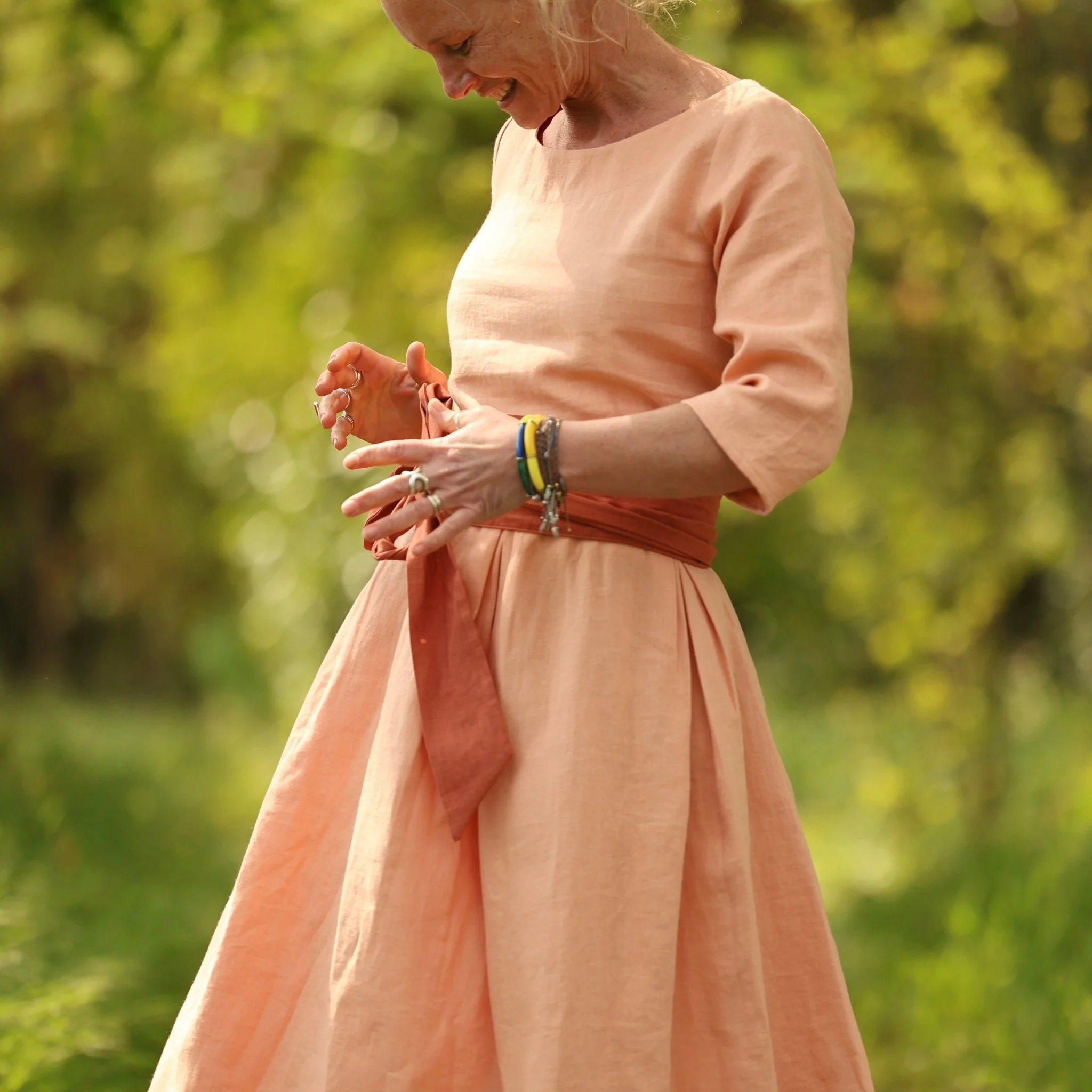 Robe Louisa manches 3/4 – Lin abricot - Image 6