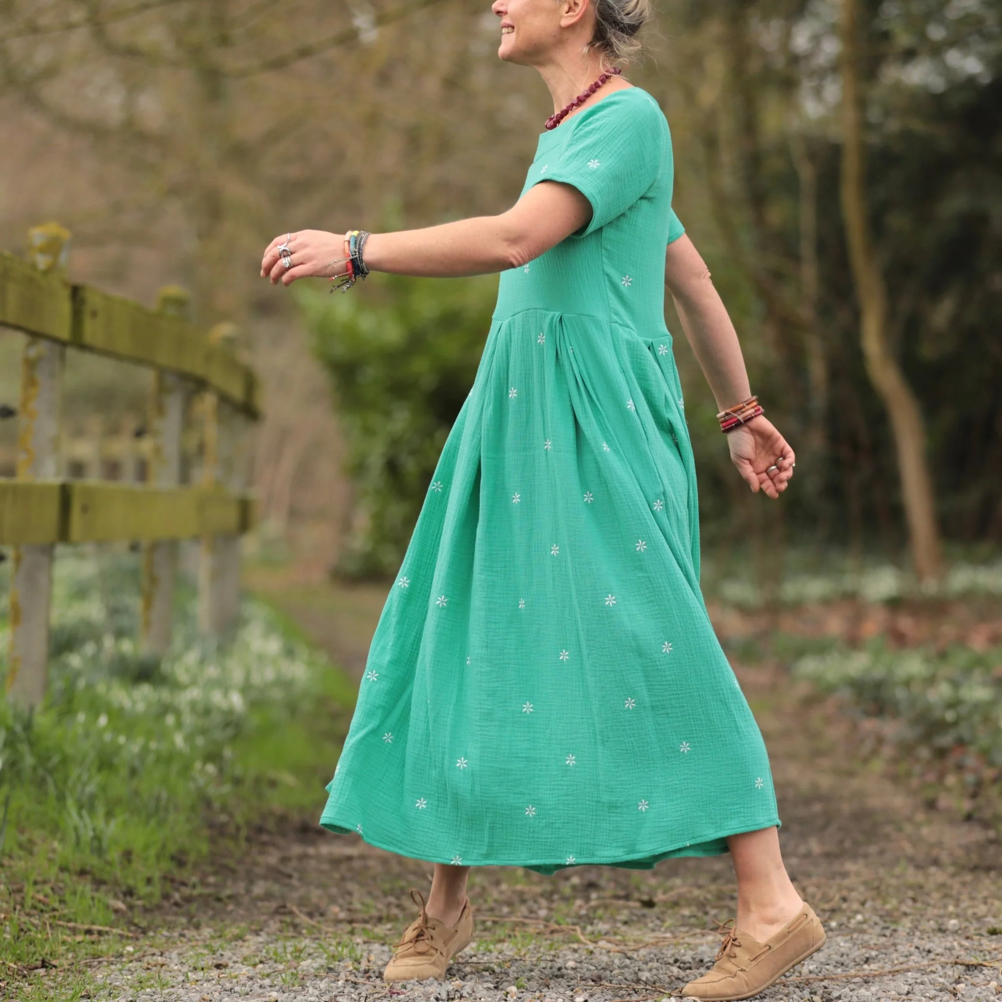 Robe Louisa - Double gaze de coton brodée vert pep's - Image 5
