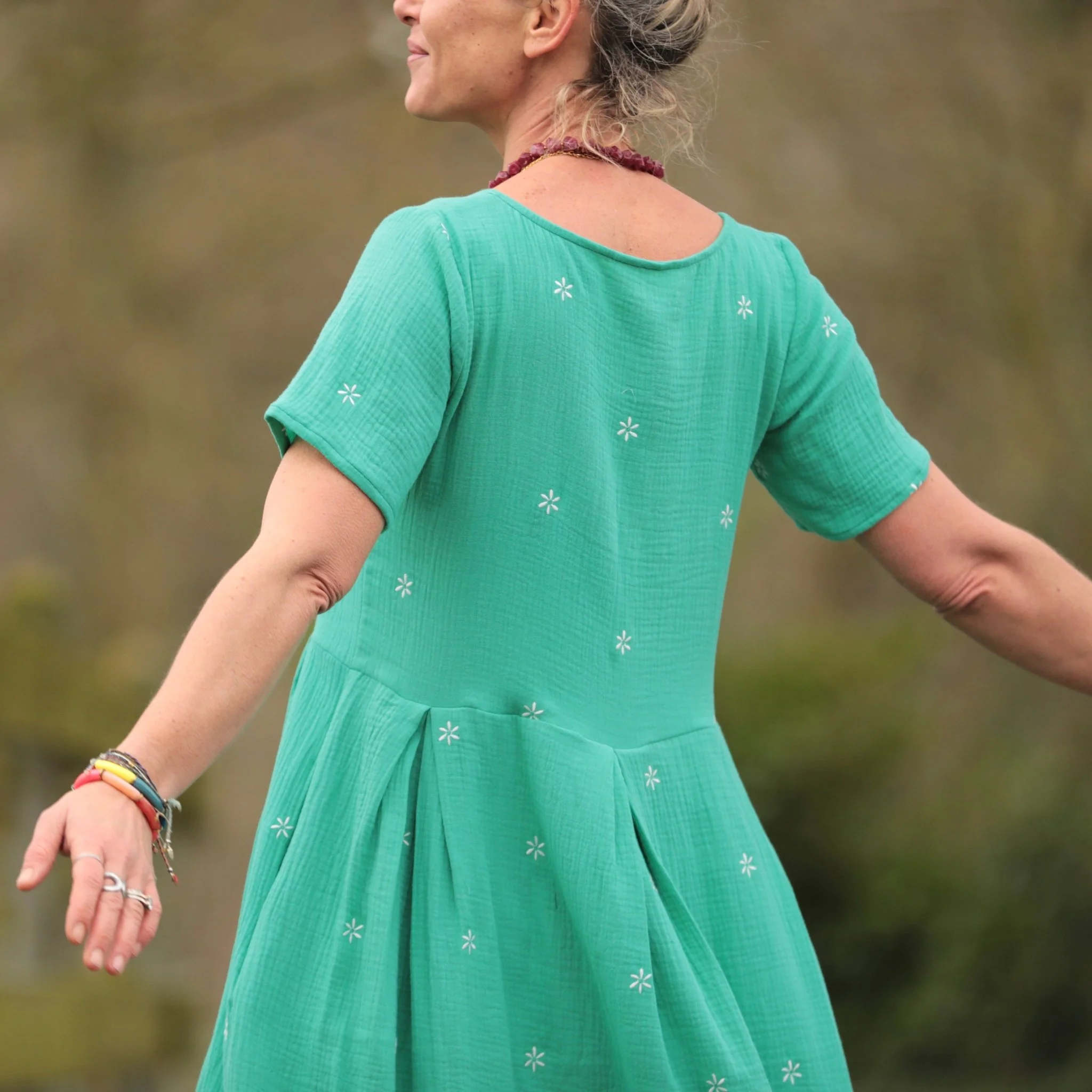 Robe Louisa - Double gaze de coton brodée vert pep's - Image 6