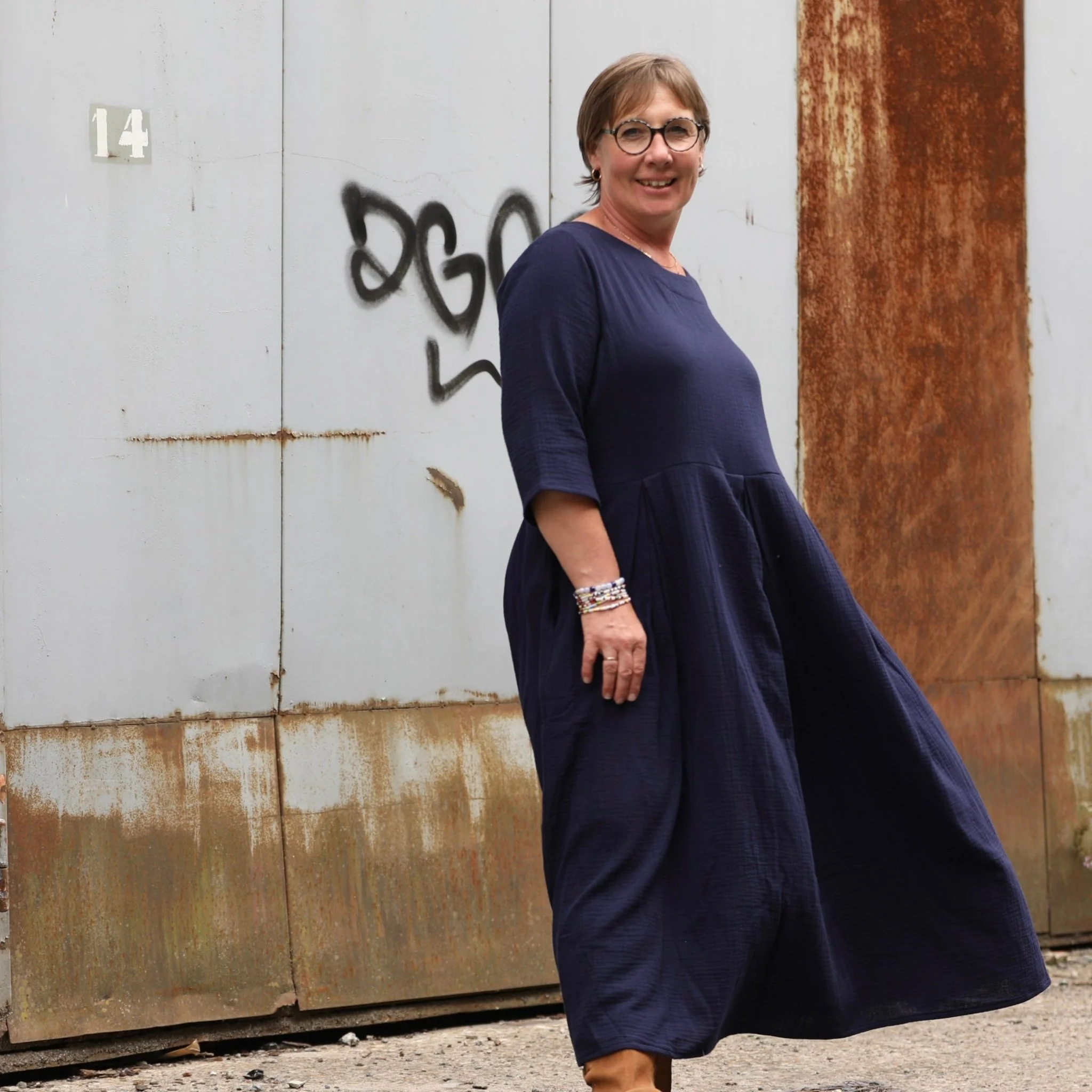 Robe Louisa double gaze de coton bleu nuit - Image 3