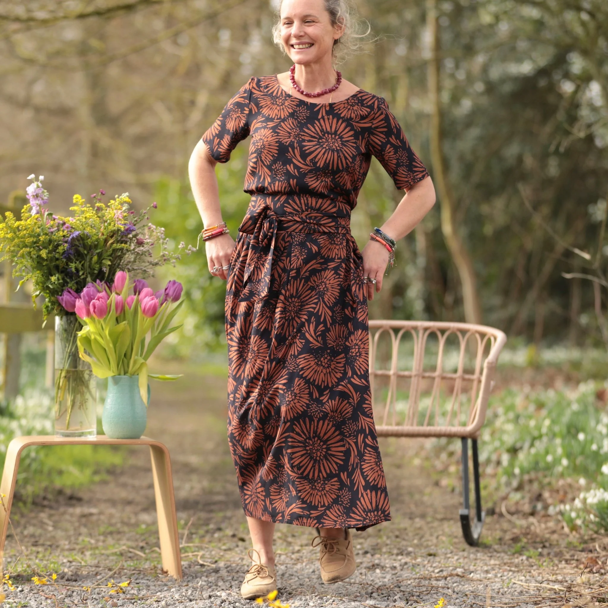 Robe Louisa - Viscose fleurie camel - Image 12