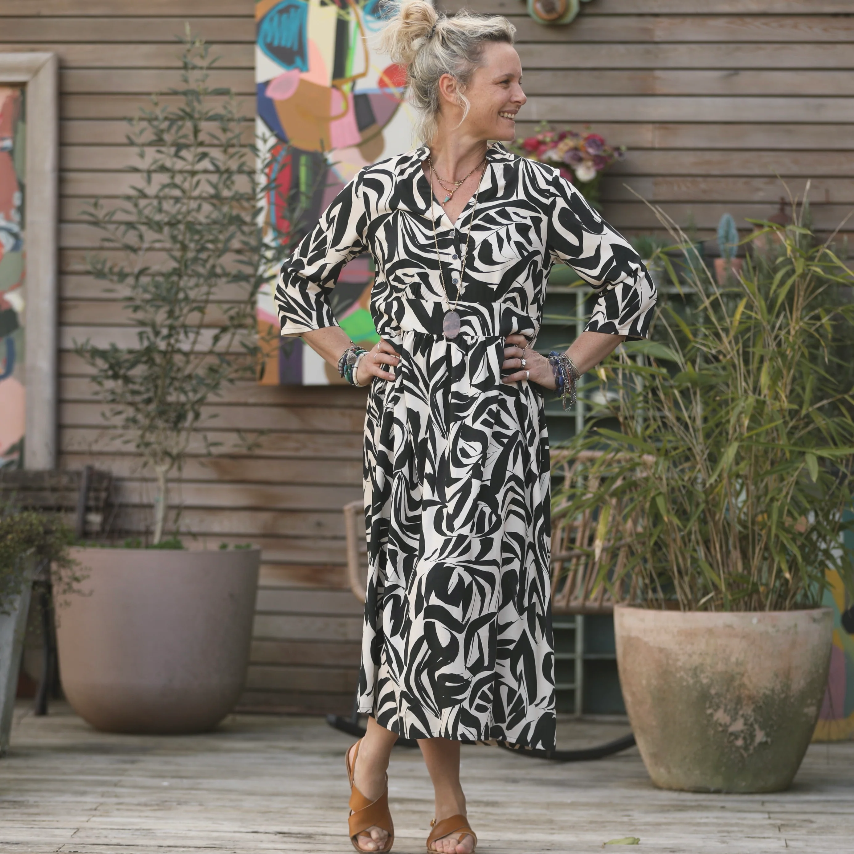 Robe Manon viscose imprimé graphique noir/ivoire - Image 8
