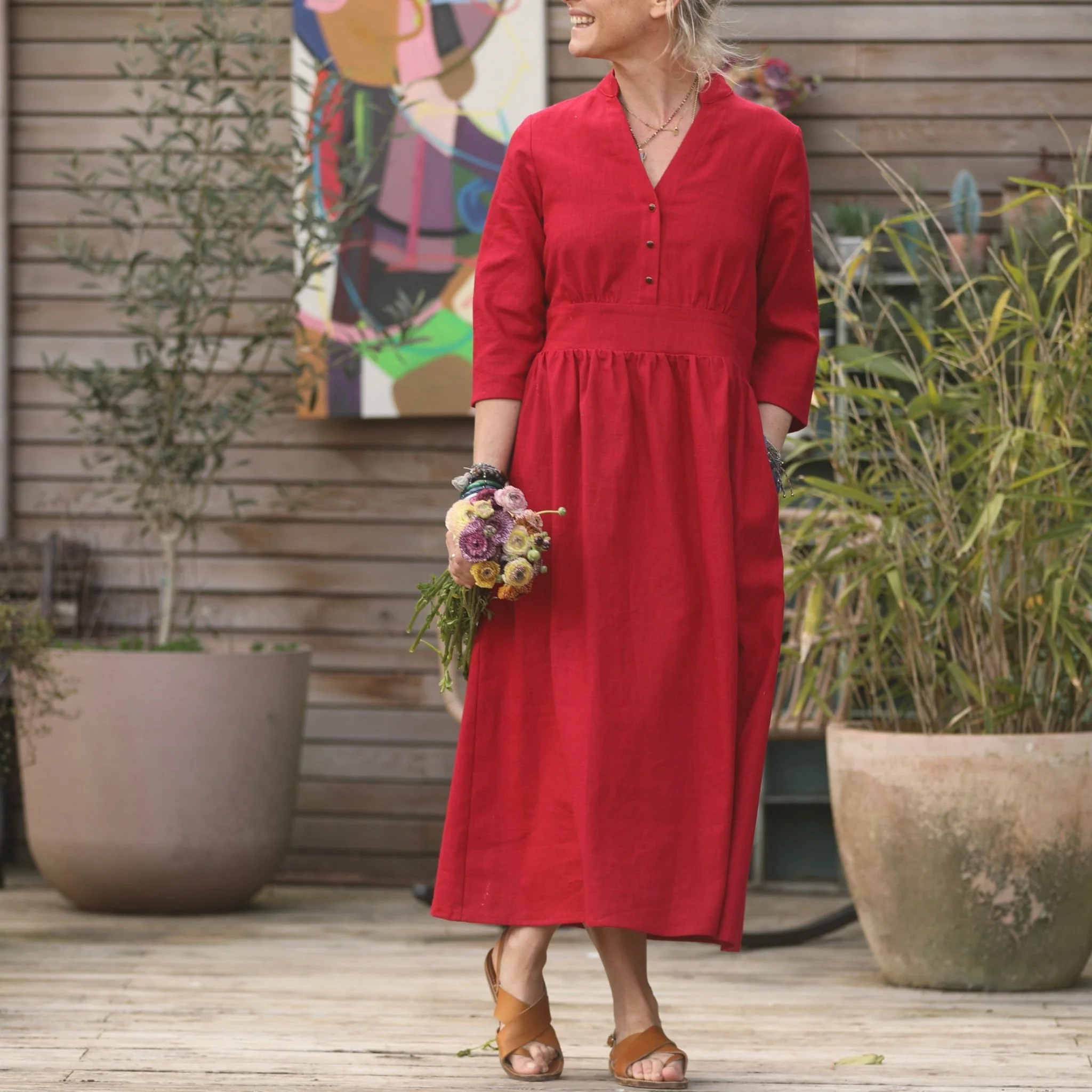 Robe Manon lin cerise - Image 13