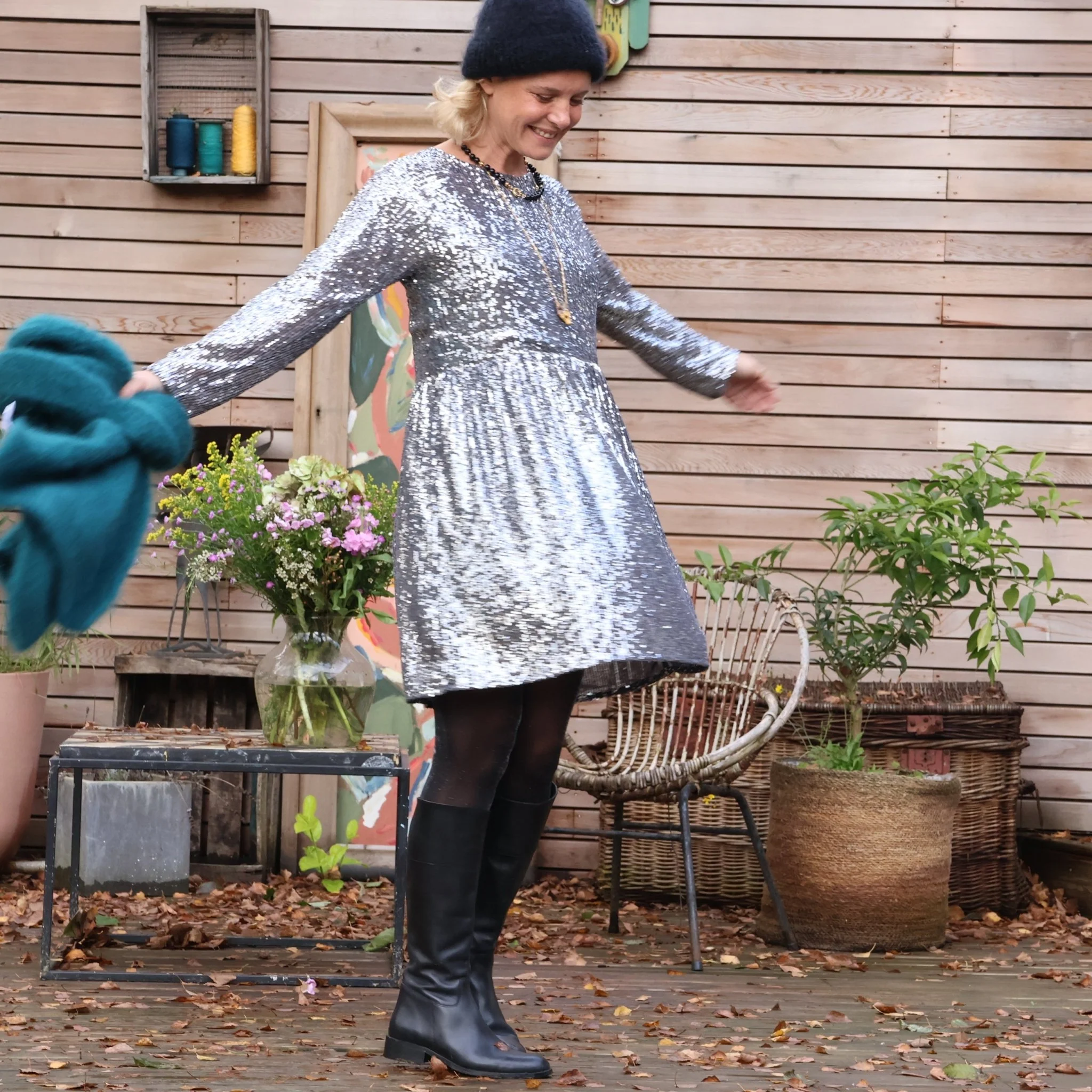 Robe Mia courte - sequins argent - Image 4