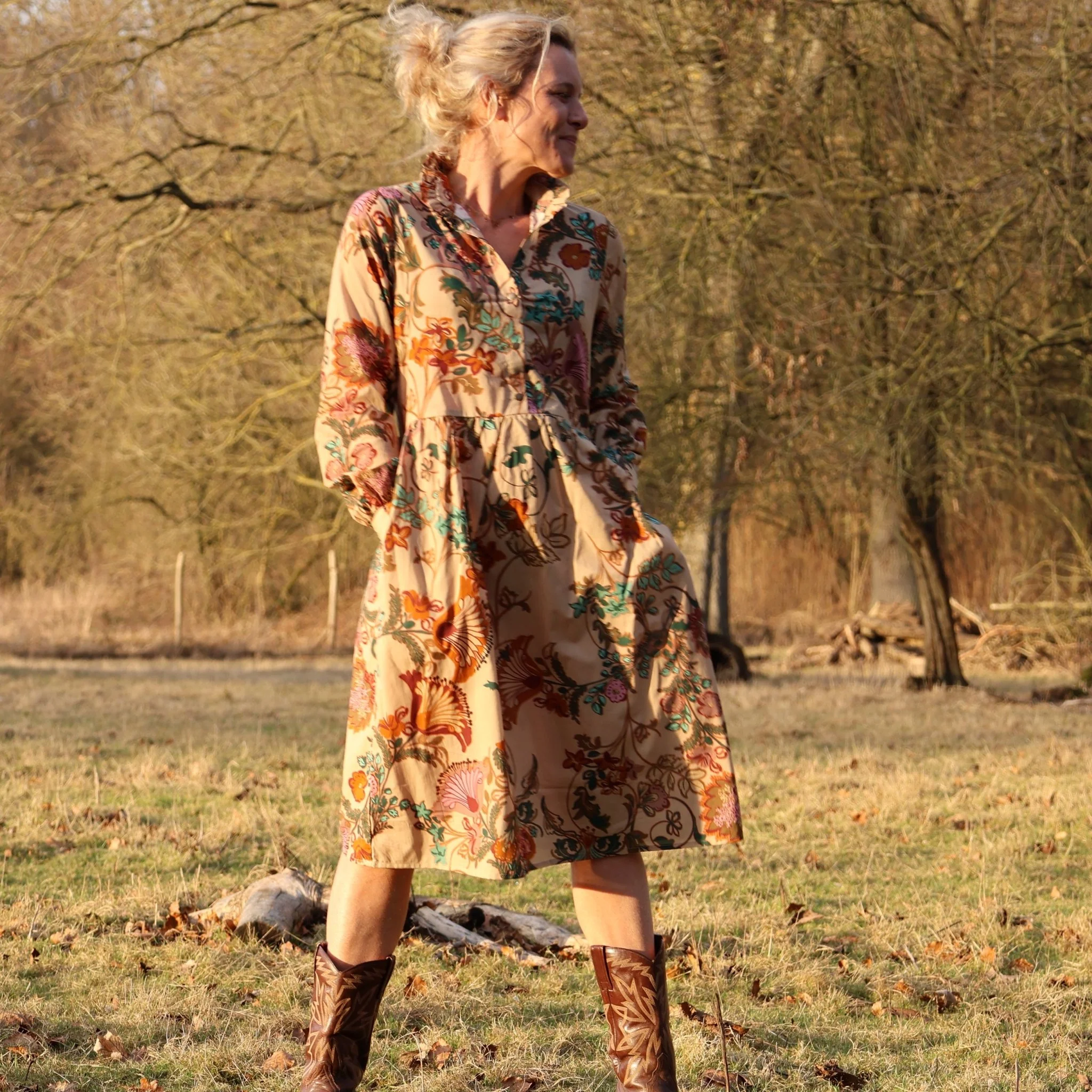 Robe Pomme - longueur midi - coton léger - jardin mystique