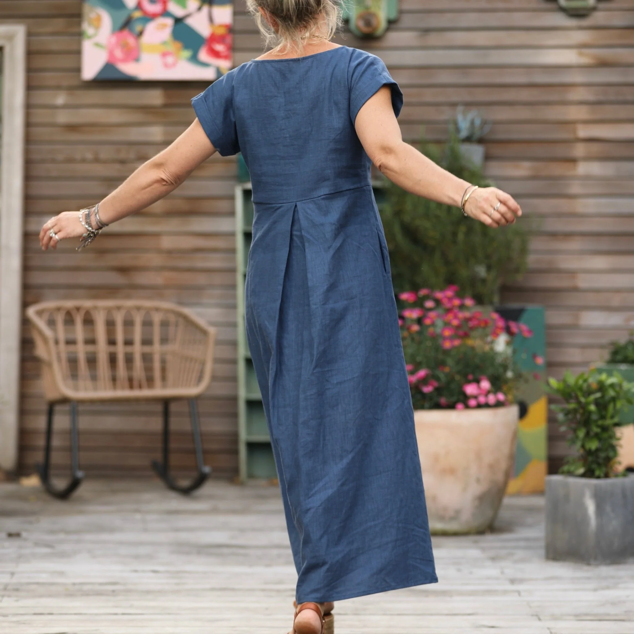Robe longue Siloé – 100 % lin bleu indigo | Confection française – Quintessence - Image 4