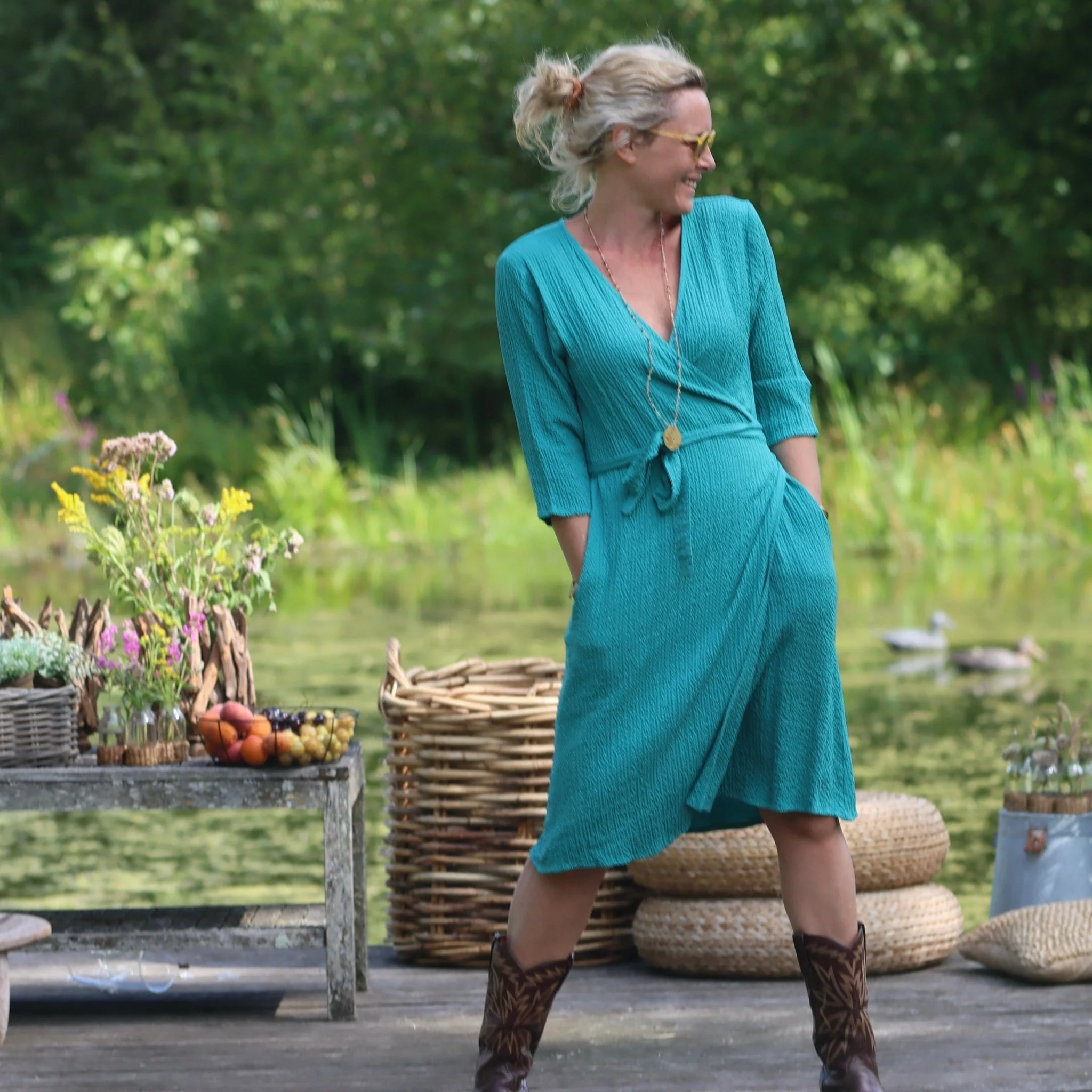 Robe Swan -  Viscose gaufrée turquoise - Image 8