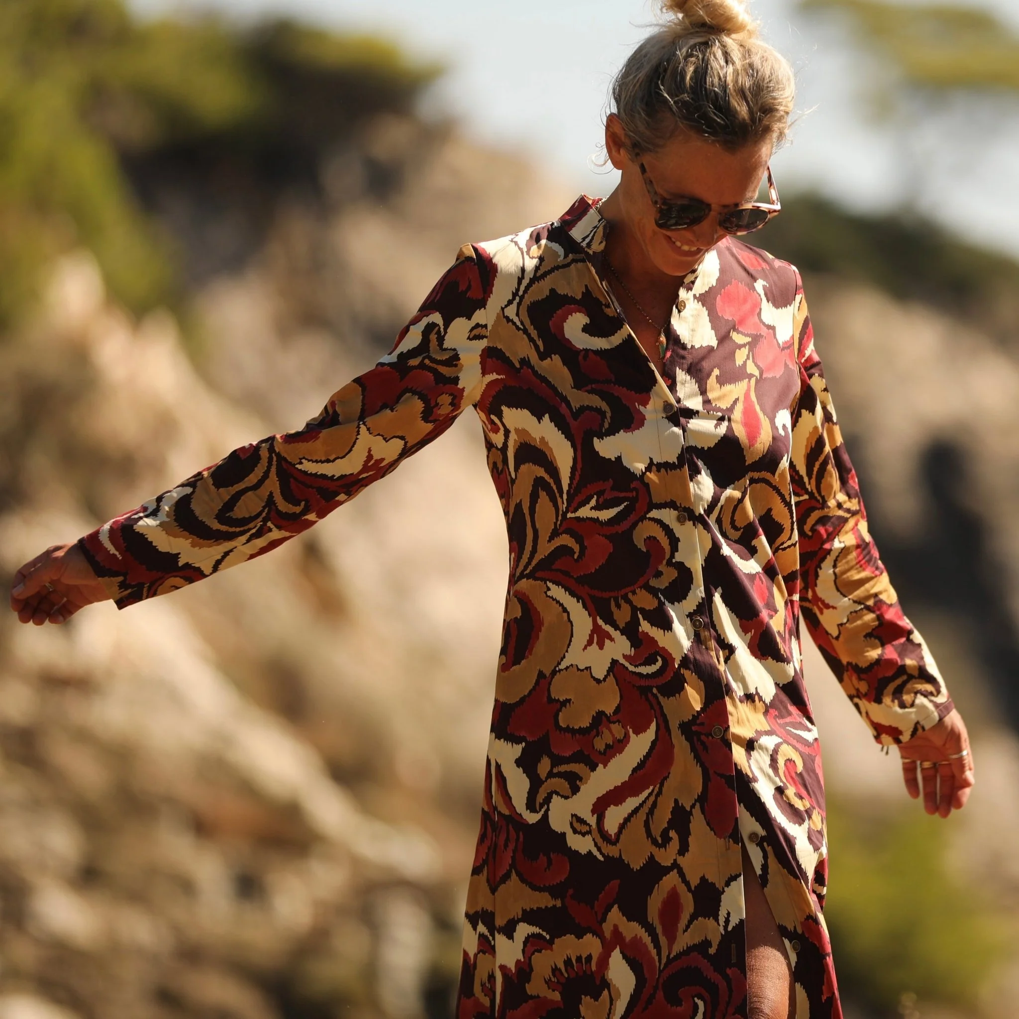Robe Yuna -  satin de coton Éclat Grenat - Image 3