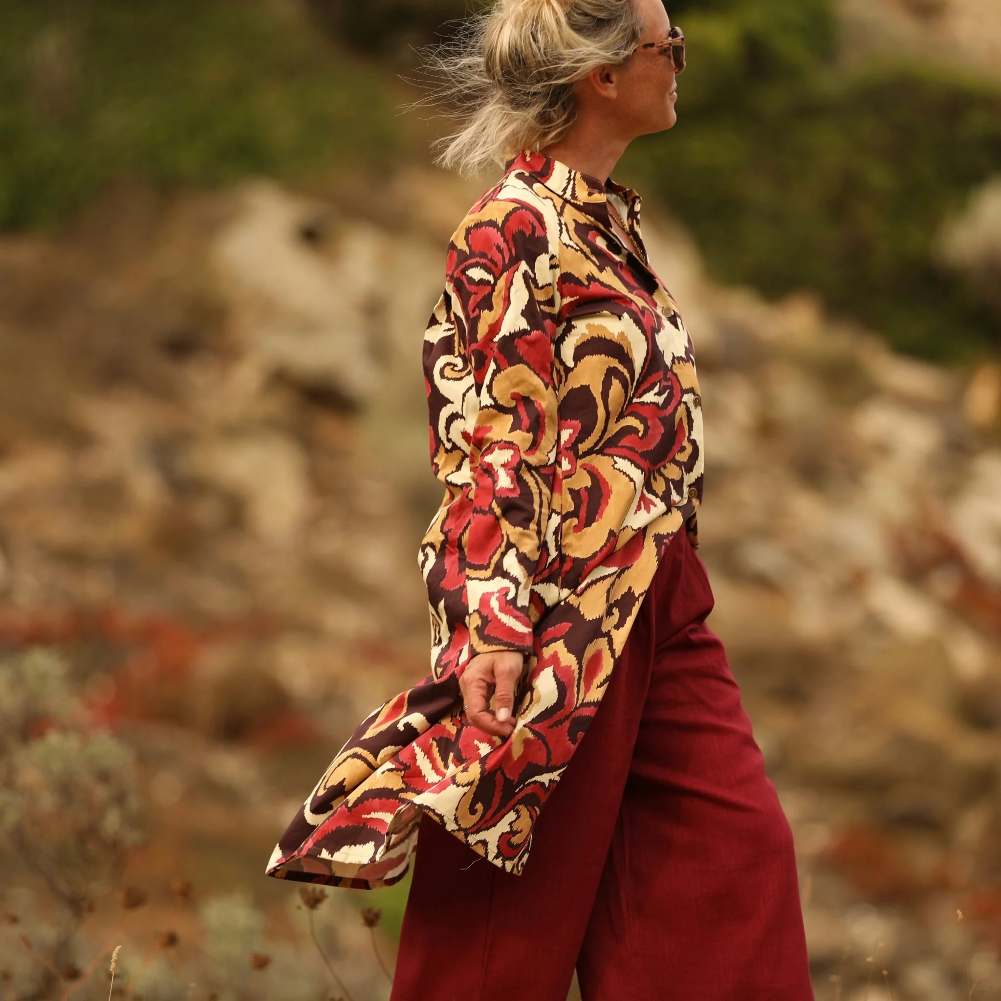 Robe Yuna -  satin de coton Éclat Grenat - Image 4